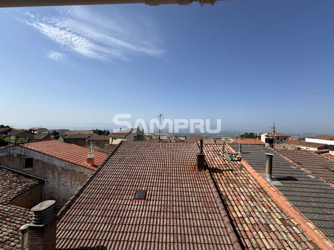 casa en venta en lapoblacion